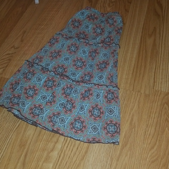 Cute skirt - Picture 2 of 5